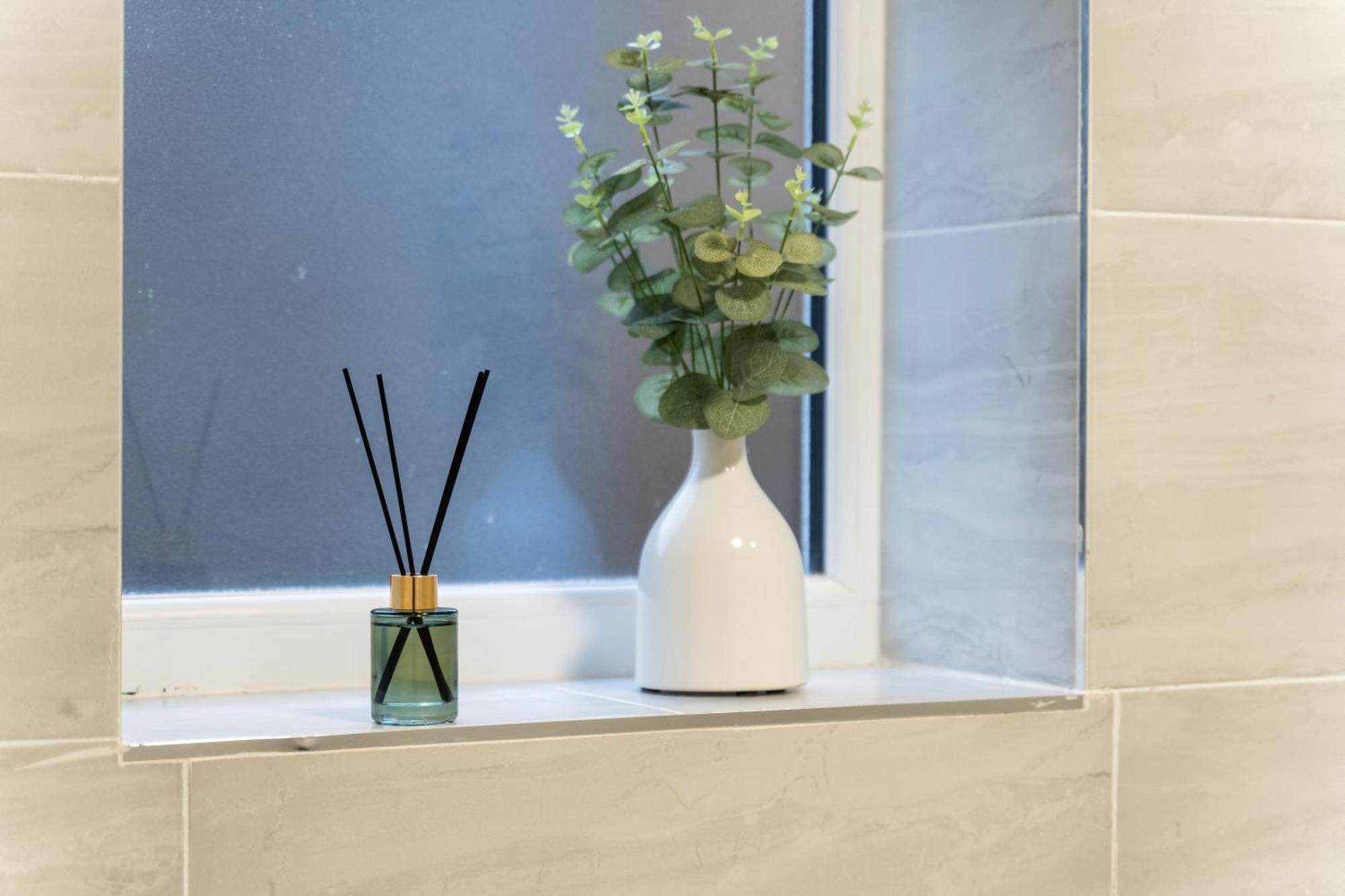 Stylish New Apartment - Free Wifi & Netflix - Top Rated - 3Mh Cradley Heath Εξωτερικό φωτογραφία