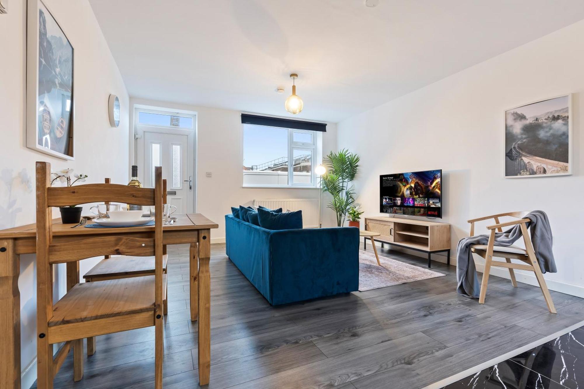 Stylish New Apartment - Free Wifi & Netflix - Top Rated - 3Mh Cradley Heath Εξωτερικό φωτογραφία